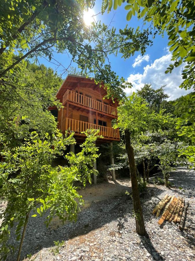 Guri I Lekes Guesthouse Moll' e Shoshit Ngoại thất bức ảnh