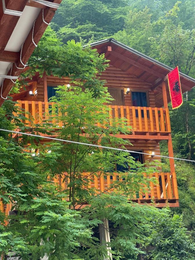 Guri I Lekes Guesthouse Moll' e Shoshit Ngoại thất bức ảnh