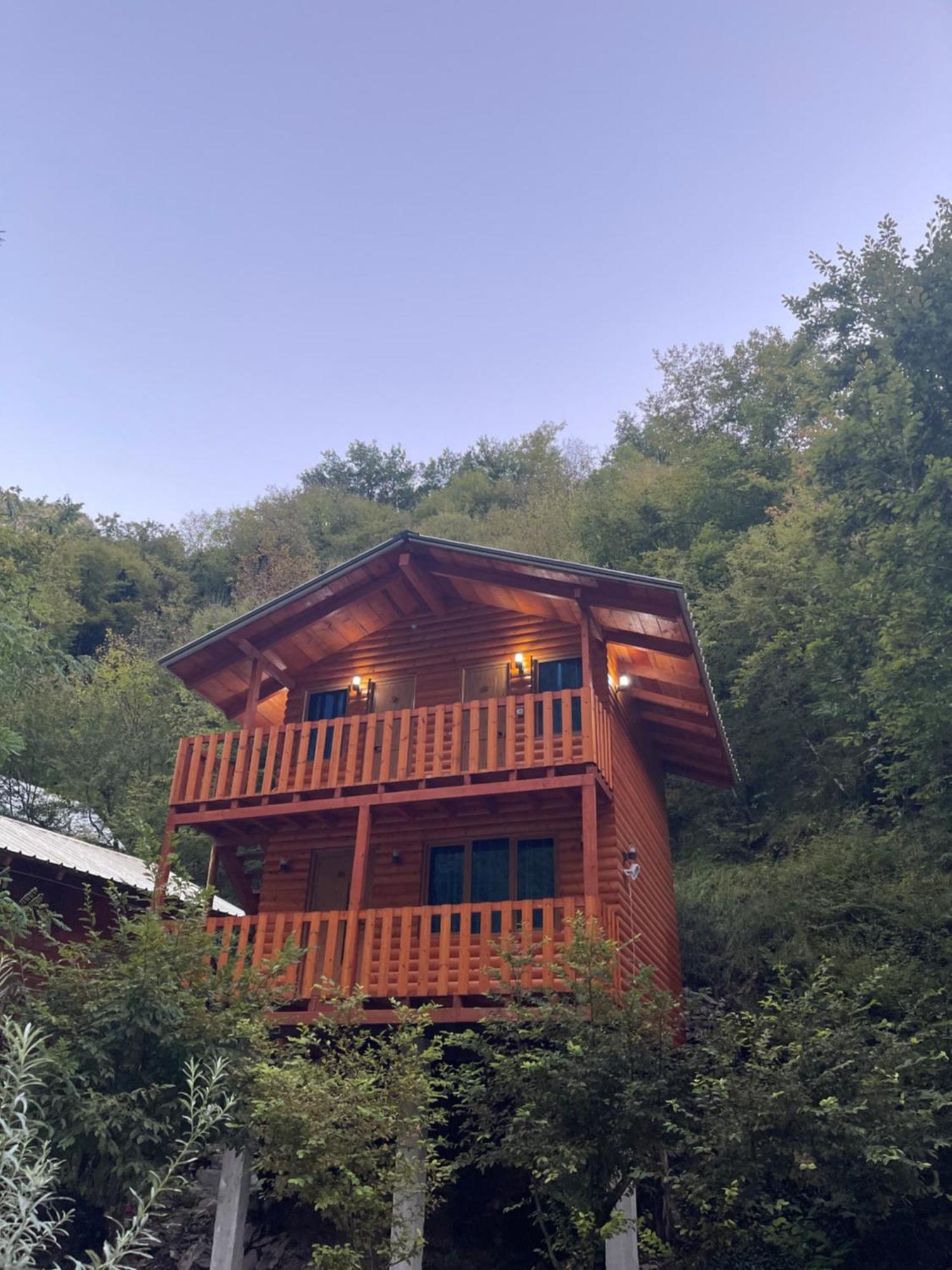 Guri I Lekes Guesthouse Moll' e Shoshit Ngoại thất bức ảnh