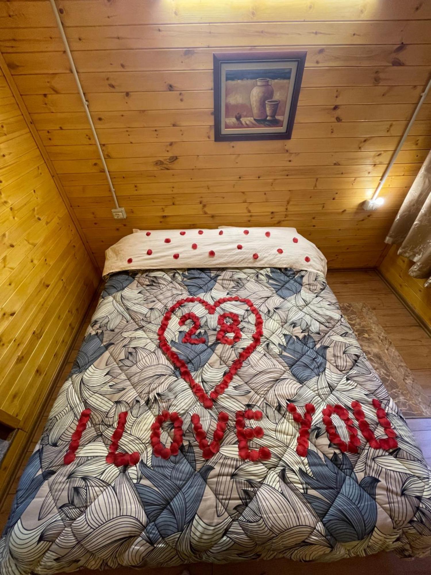 Guri I Lekes Guesthouse Moll' e Shoshit Ngoại thất bức ảnh