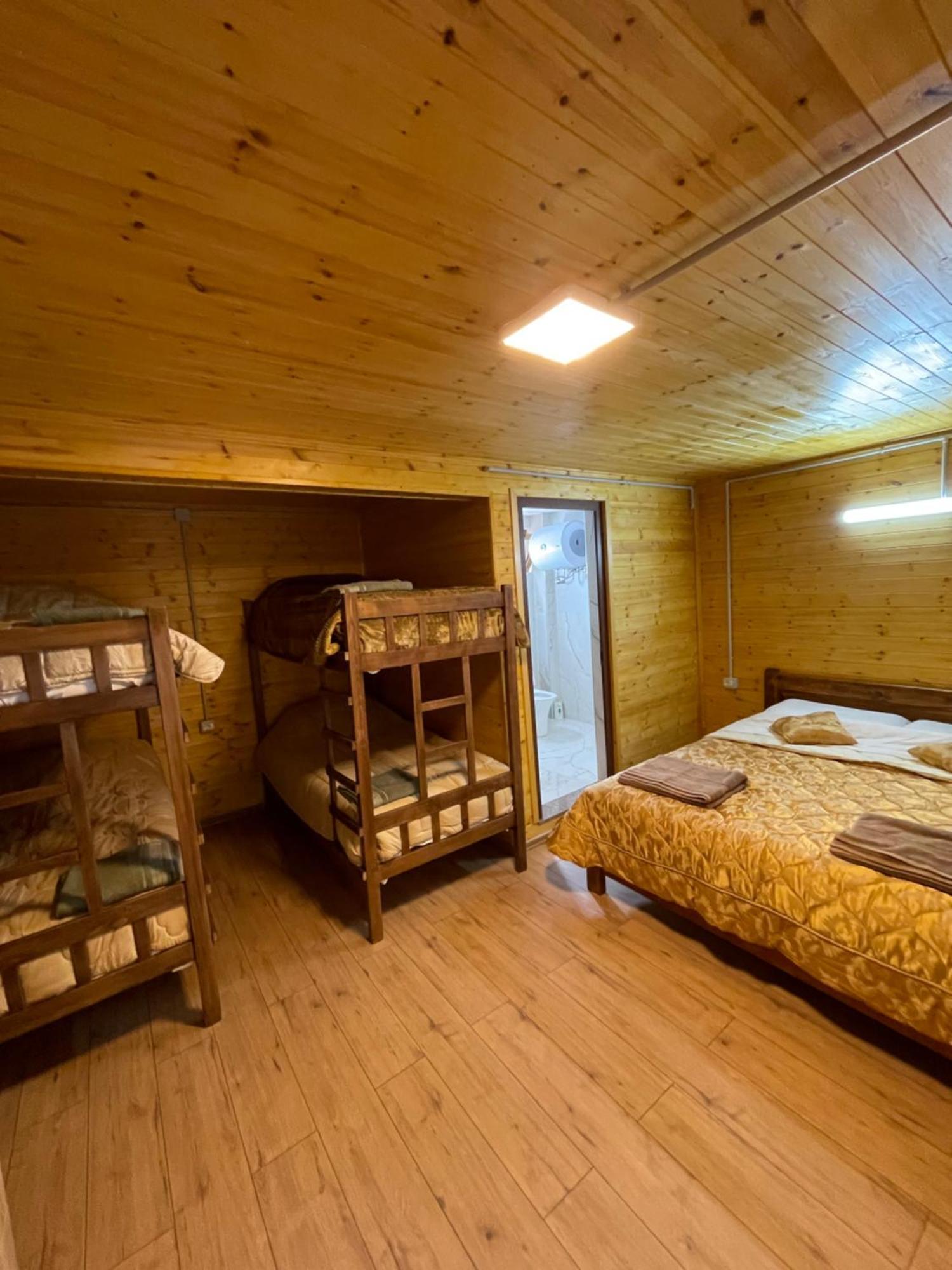 Guri I Lekes Guesthouse Moll' e Shoshit Ngoại thất bức ảnh